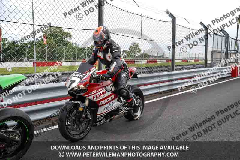 donington no limits trackday;donington park photographs;donington trackday photographs;no limits trackdays;peter wileman photography;trackday digital images;trackday photos